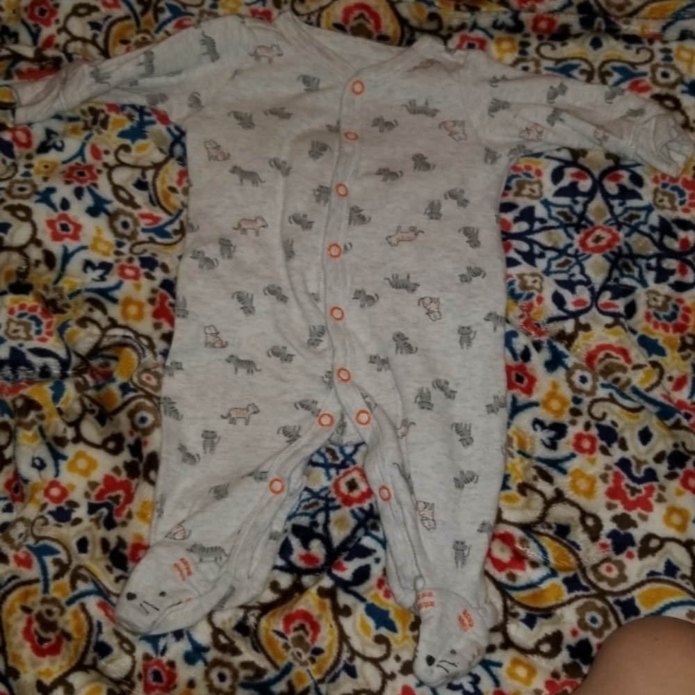 3 PJ's - Picture 2 of 6